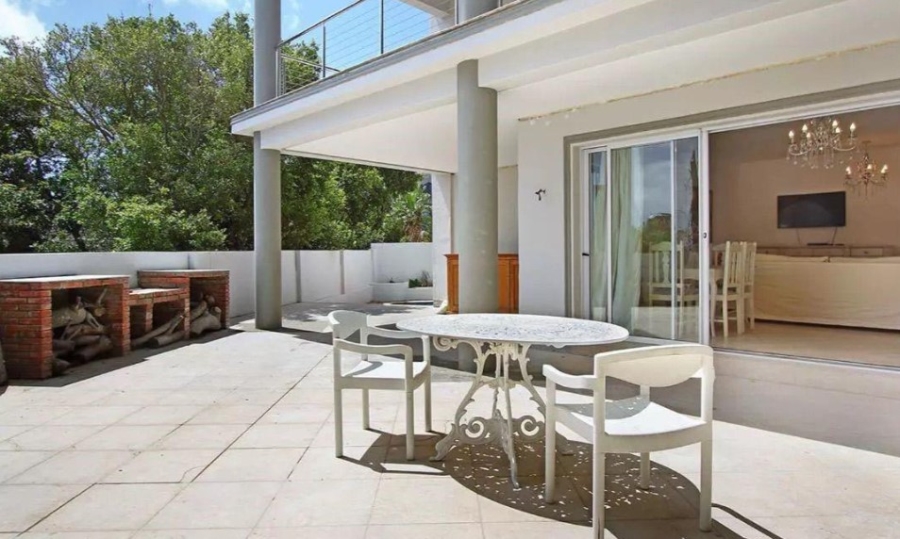 To Let 4 Bedroom Property for Rent in Camps Bay Western Cape